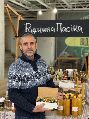 «Родинна пасіка» на Сумщині, фото